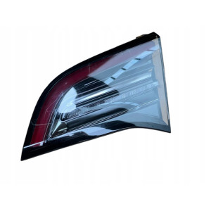 Ліхтар правий внутрішній (3 піна) Tesla Model 3 (M3) Аналог  1077402-00-F 107740200F 1077402 