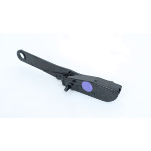 Кронштейн-направительная люка задняя левая REV0 6008676-00-F 600867600F 6008676 