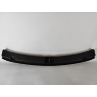 Накладка замка багажника  Tesla Model Y (MY),  1494631-00-C 149463100C 1494631 