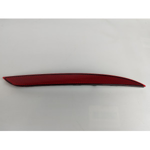 Відбивач бампера( катафот) правий задній Tesla Model Y 1626227-00-B 162622700B 1626227